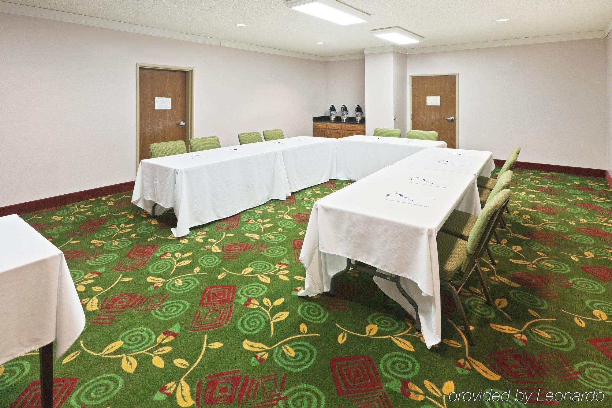 Holiday Inn Express Hotel & Suites Plainview By Ihg Facilidades foto