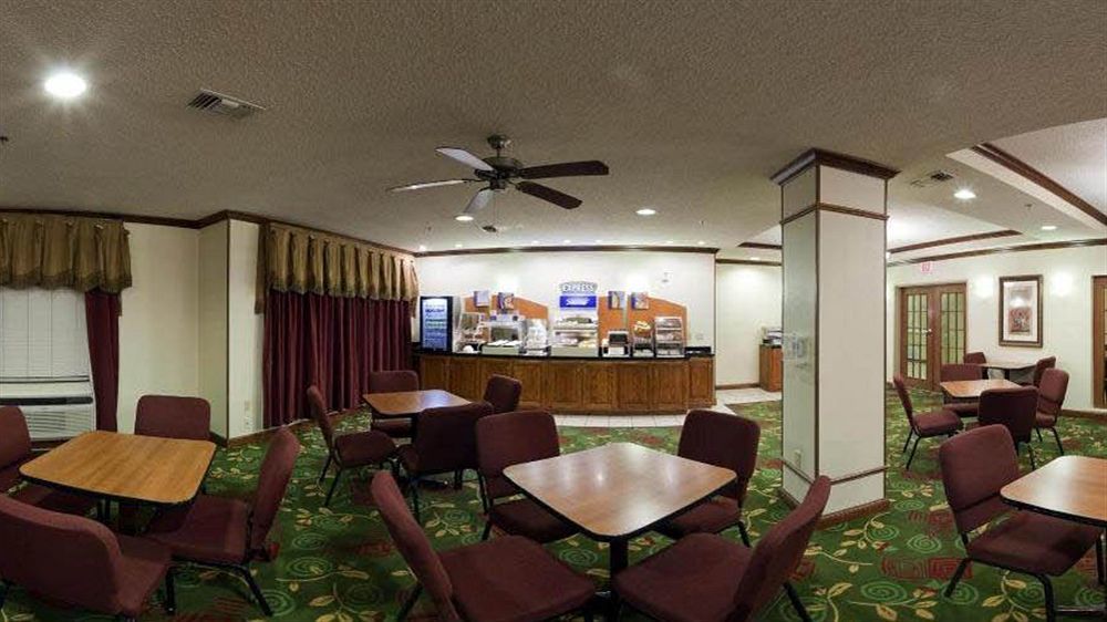 Holiday Inn Express Hotel & Suites Plainview By Ihg Exterior foto