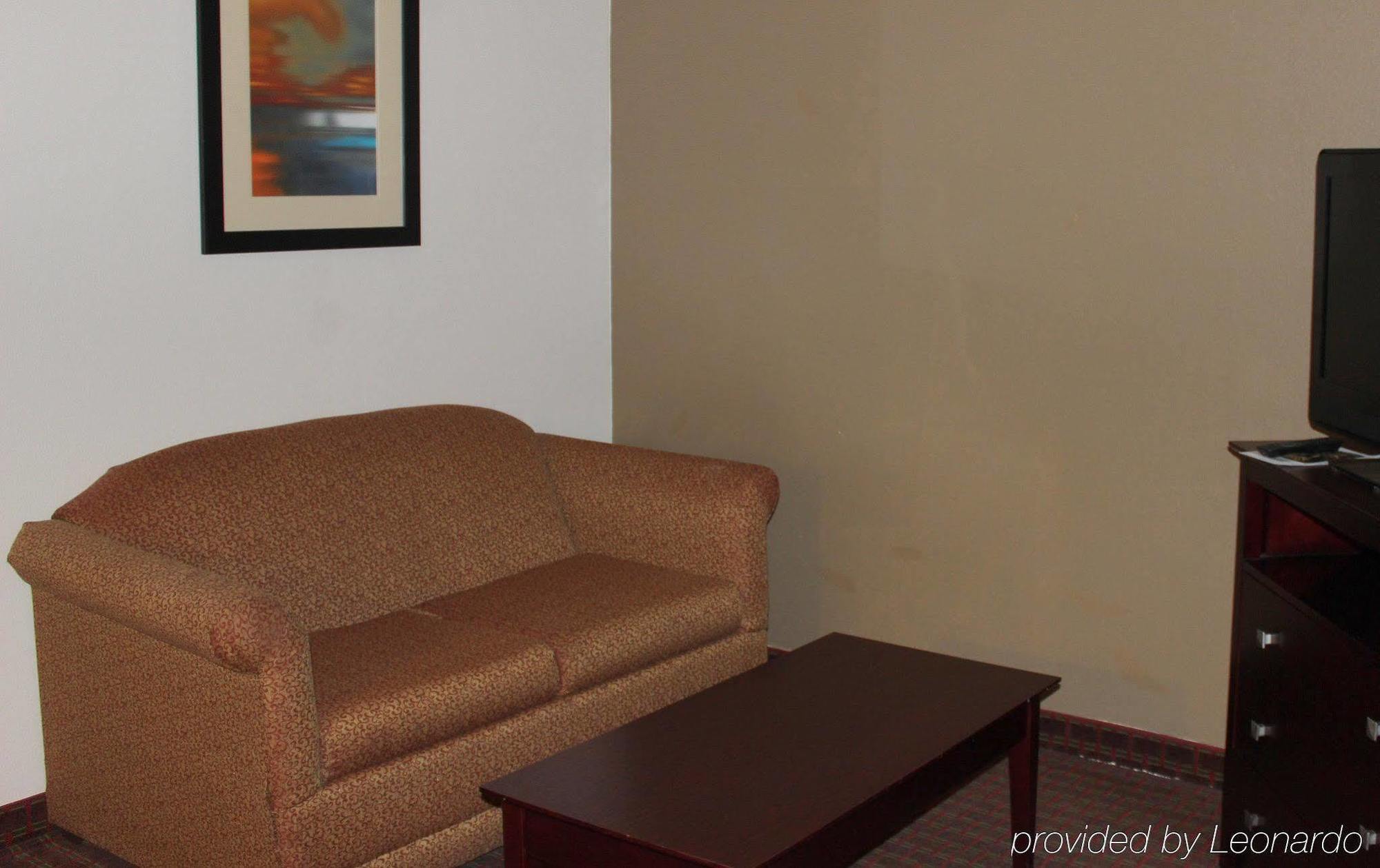 Holiday Inn Express Hotel & Suites Plainview By Ihg Exterior foto